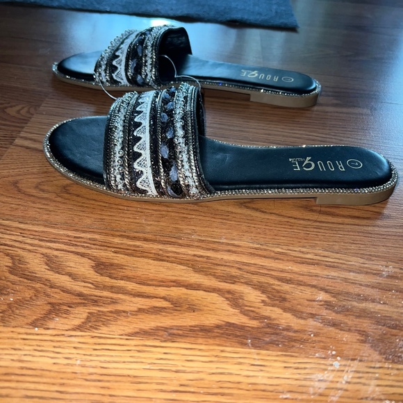 Size 7 Blue Tribal Slide Sandals - Picture 2 of 4
